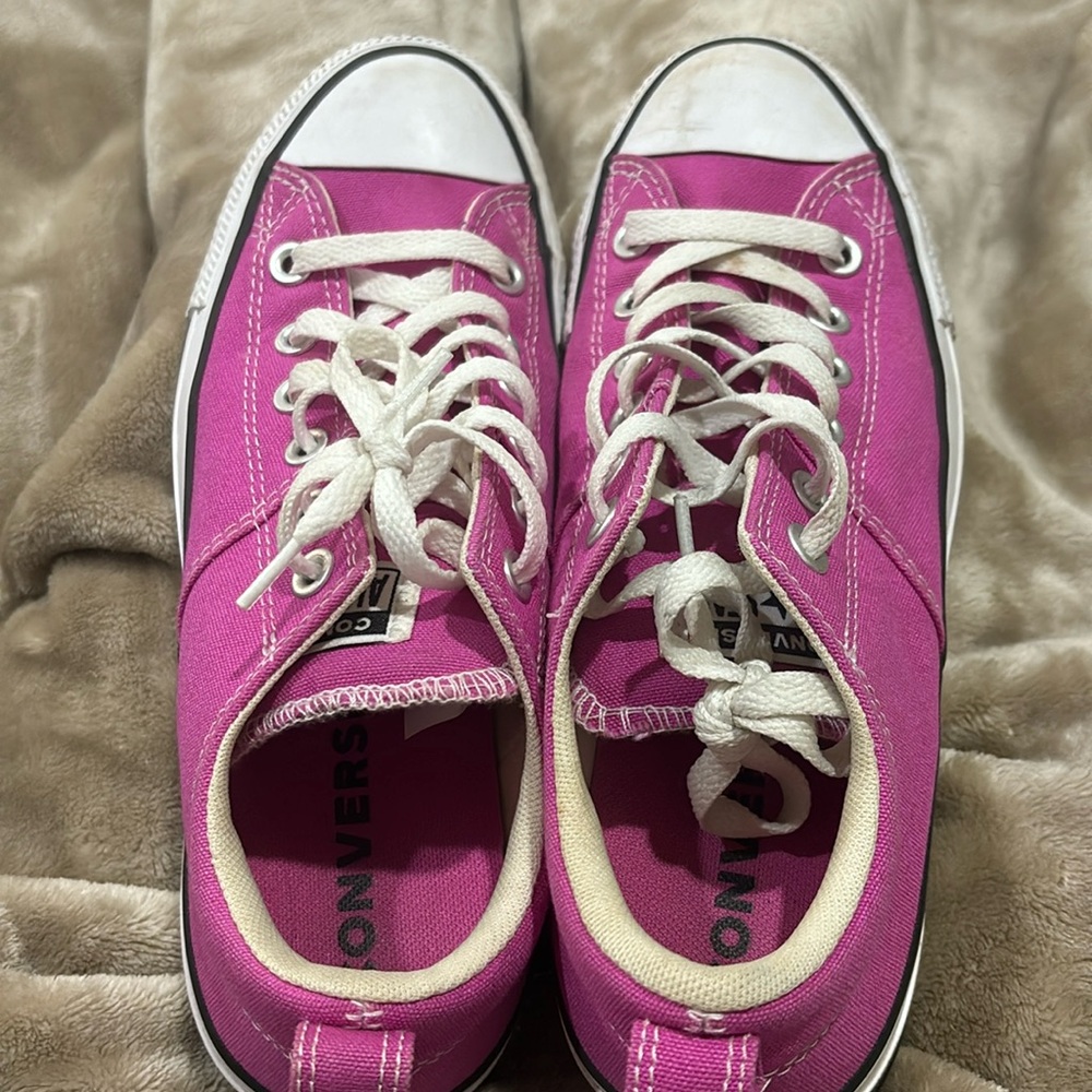 Converse Like New Size 9